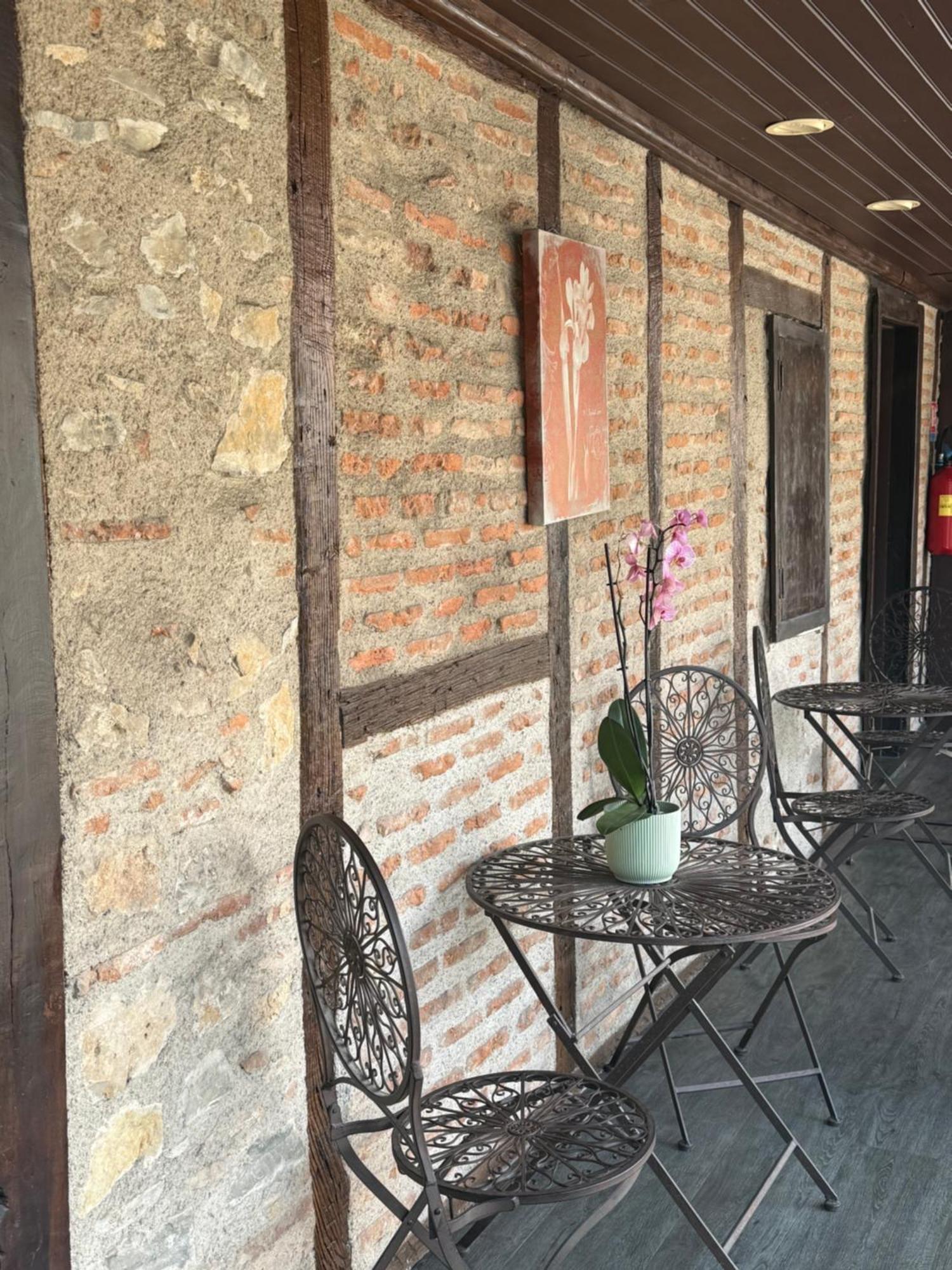 维克多雨果酒店 Saint-Céré 外观 照片